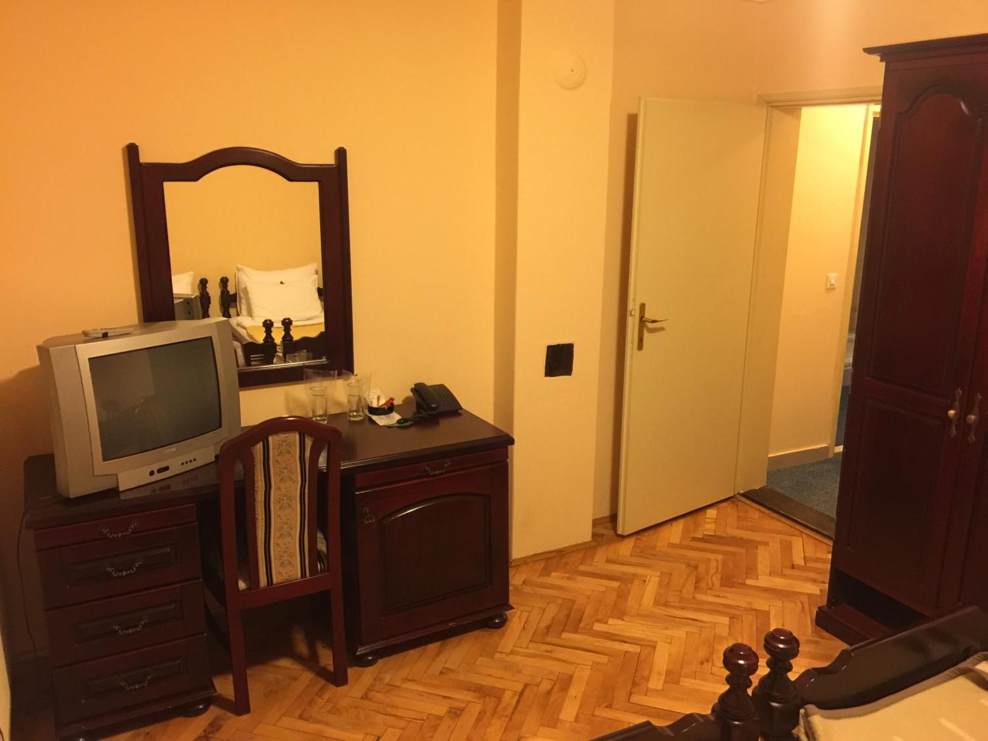 Bed & Breakfast Karavan Raska Room photo