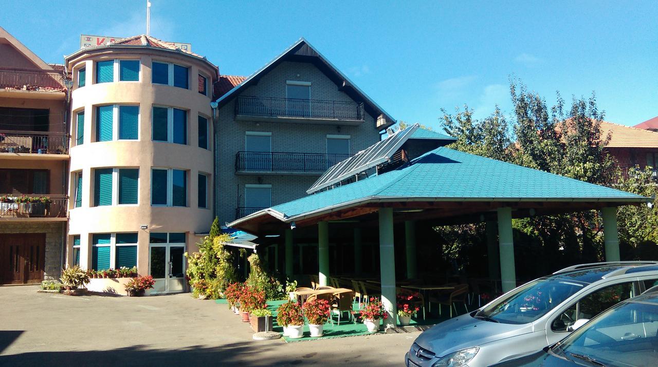 Bed & Breakfast Karavan Raska Exterior photo