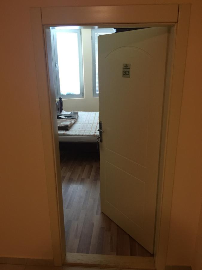 Bed & Breakfast Karavan Raska Exterior photo