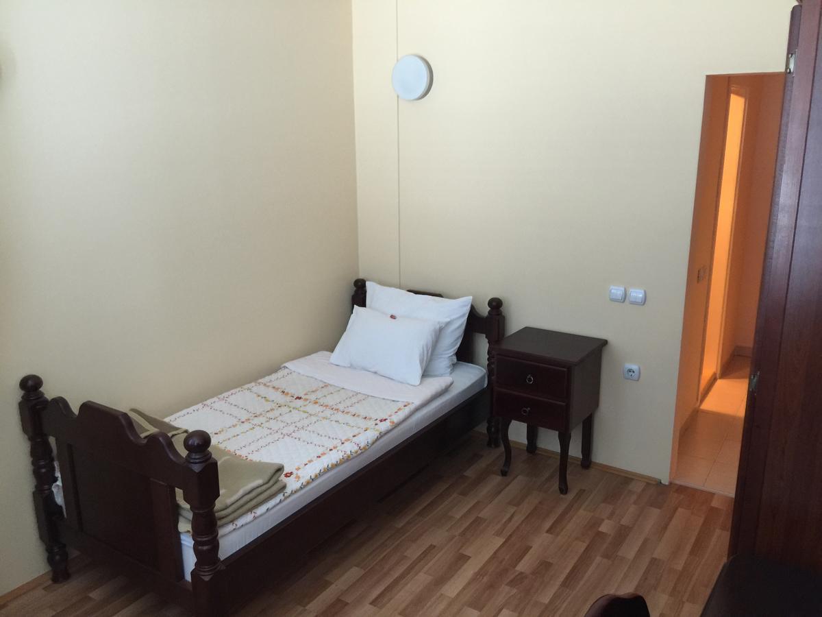 Bed & Breakfast Karavan Raska Exterior photo