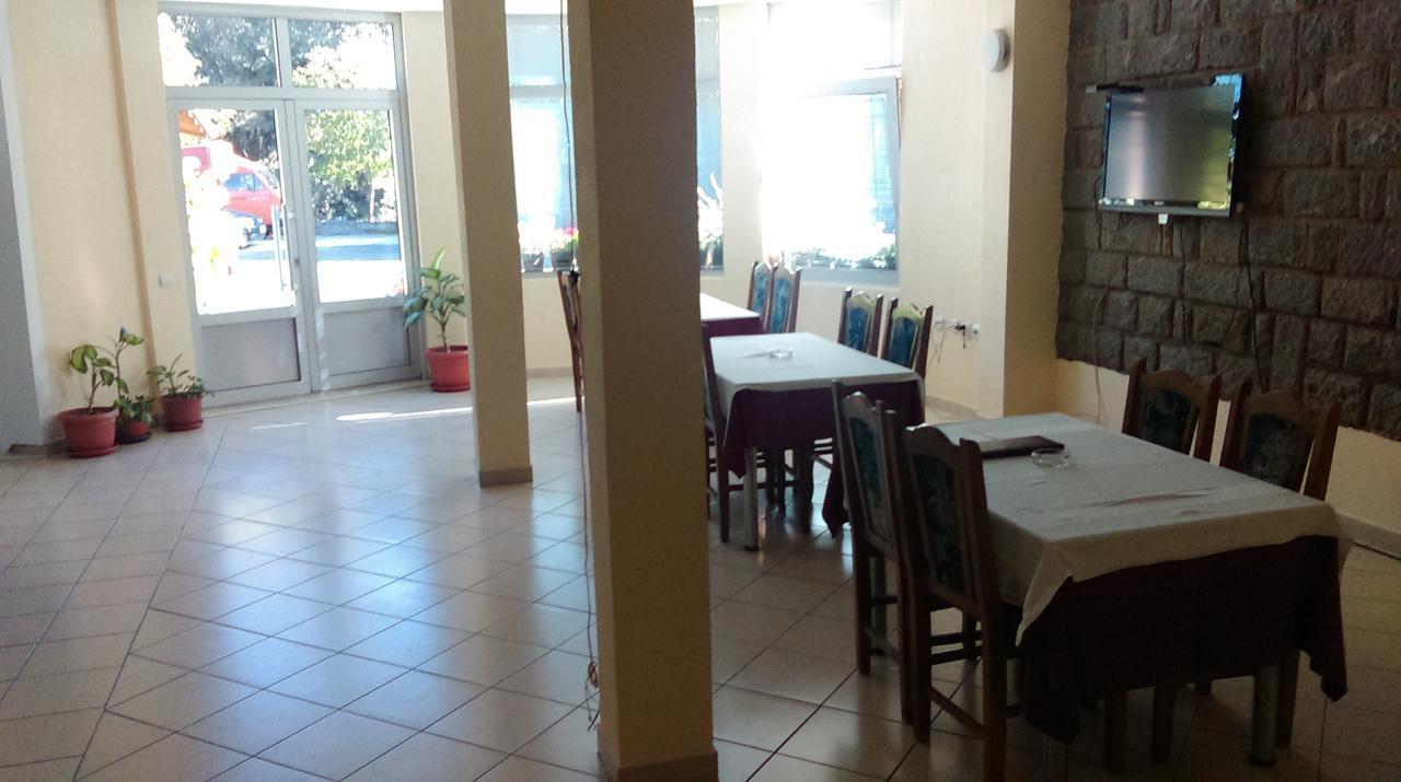 Bed & Breakfast Karavan Raska Exterior photo