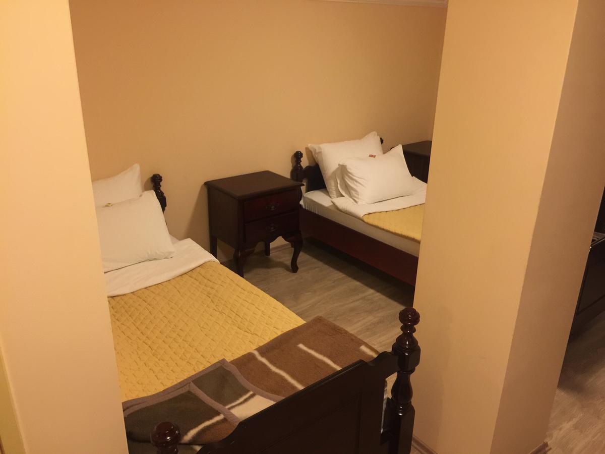 Bed & Breakfast Karavan Raska Exterior photo